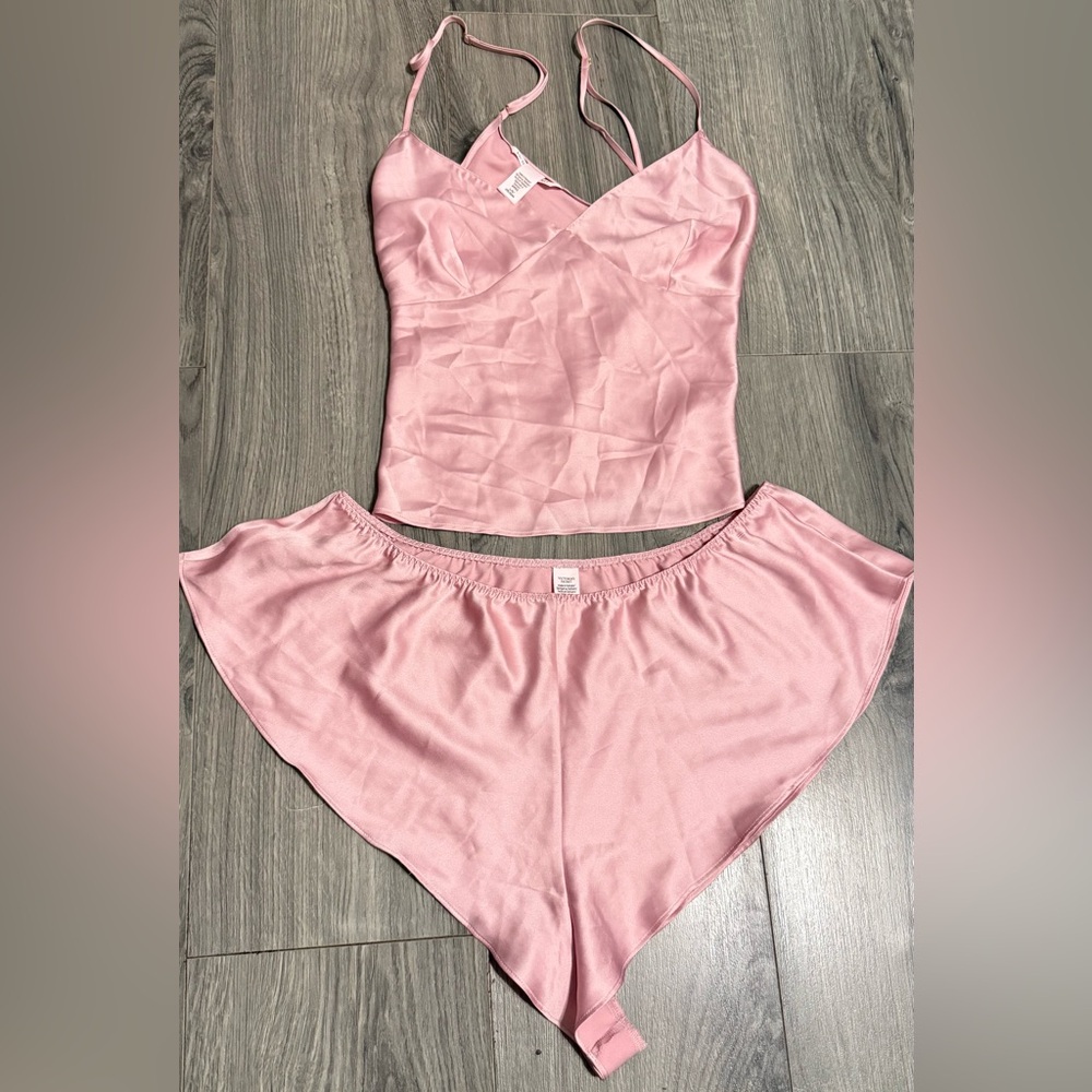 ❌SOLD❌Victoria's Secret Pink Chemise Set